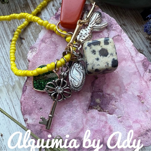 Yellow Beaded Necklace with Charms Dalmatian jasper - Picture 3 of 3